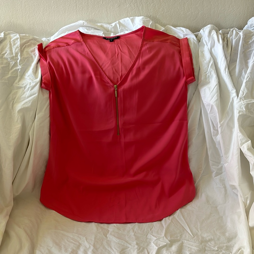 Pink Express Top - Picture 2 of 3